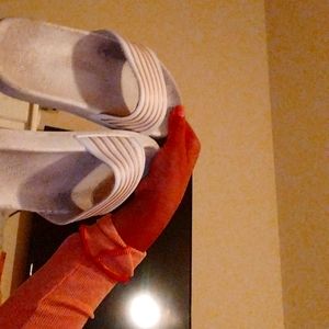 Adida slides
